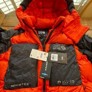MOUNTAIN HARDWEAR 800 ABSOLUTE ZERO MENS XL PTP 27ARM VENTS/BACKPACK STRAPS/RARE